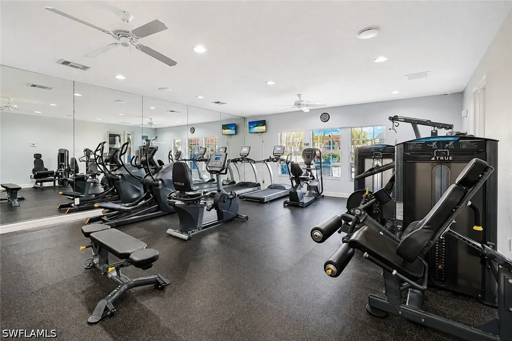 Saint Croix Lane #935 Naples, FL 34109