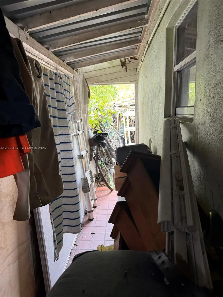 3245 NW 34th St Miami, FL 33142