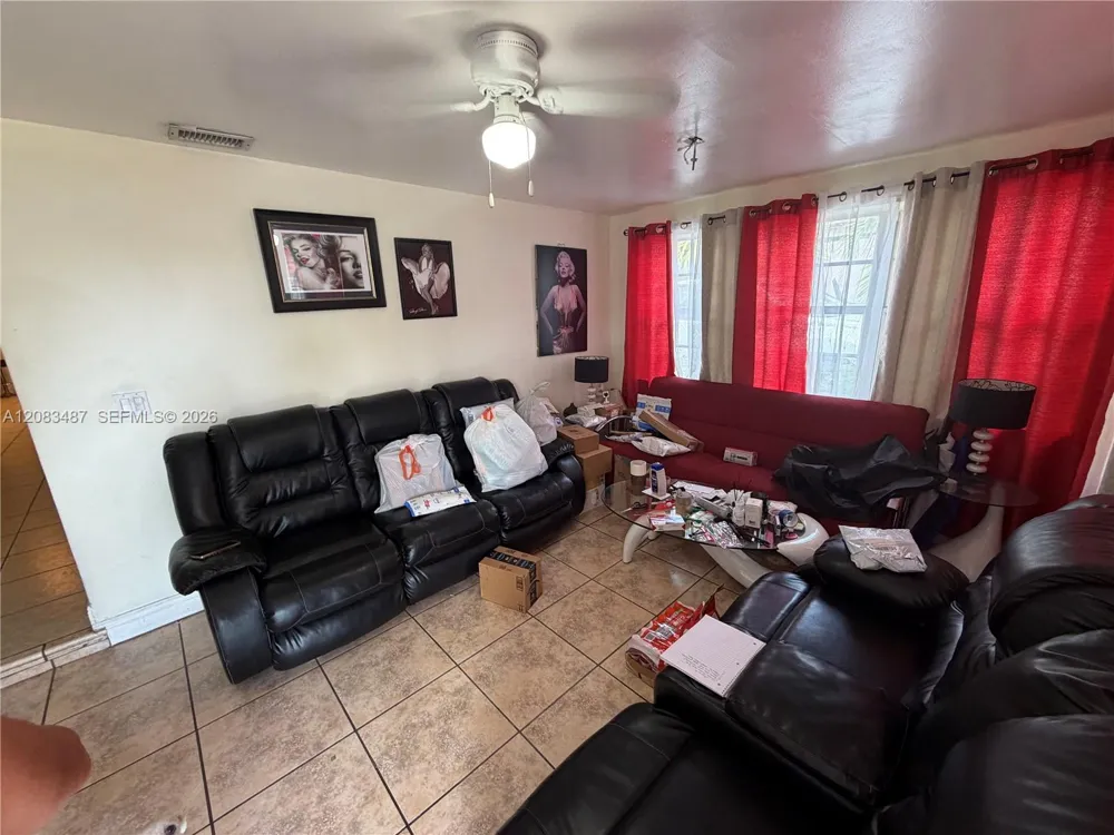 3245 NW 34th St Miami, FL 33142