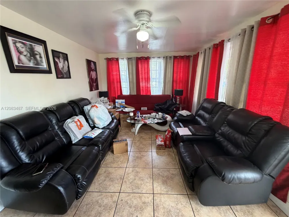 3245 NW 34th St Miami, FL 33142