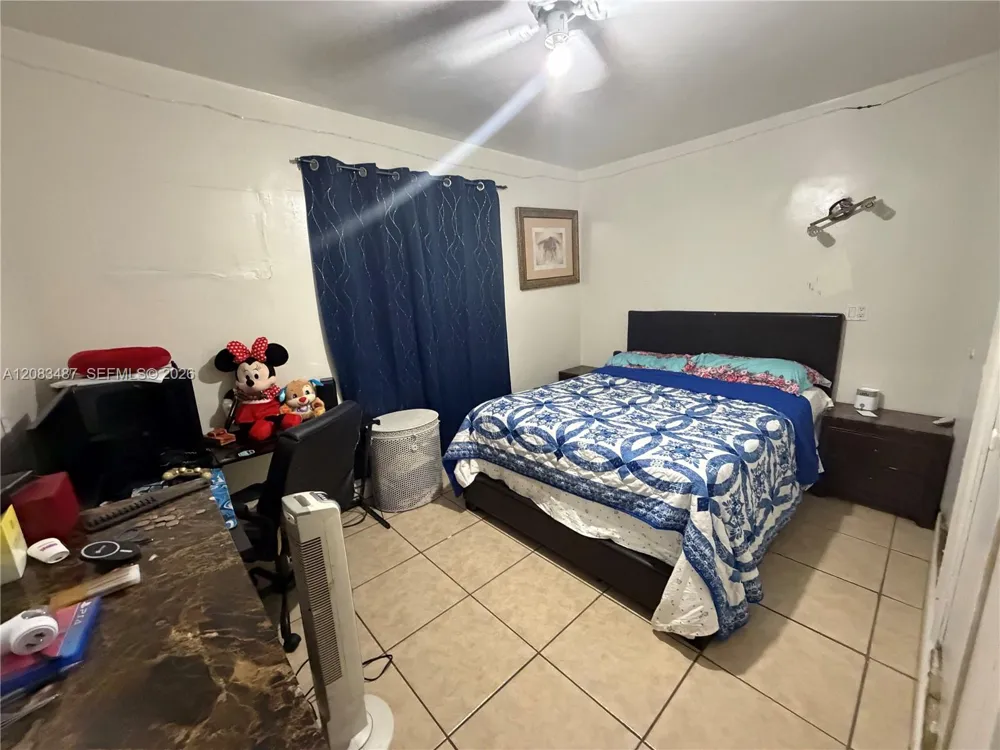 3245 NW 34th St Miami, FL 33142
