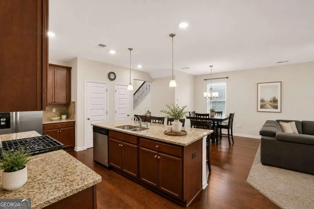 281 Emporia LOOP McDonough, GA 30253