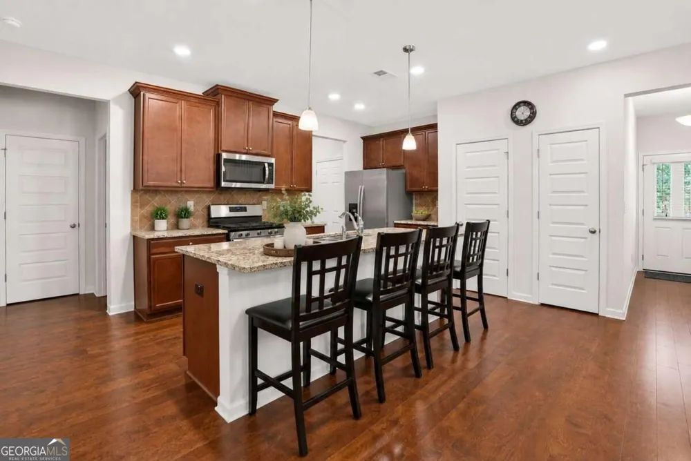 281 Emporia LOOP McDonough, GA 30253