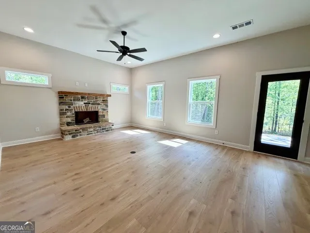 244 Deer Creek RUN Moreland, GA 30259