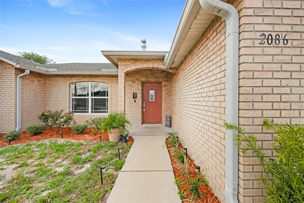 2086 S PARKTON DRIVE Deltona, FL 32725