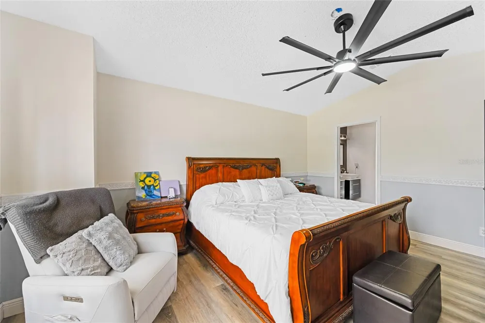 2086 S PARKTON DRIVE Deltona, FL 32725
