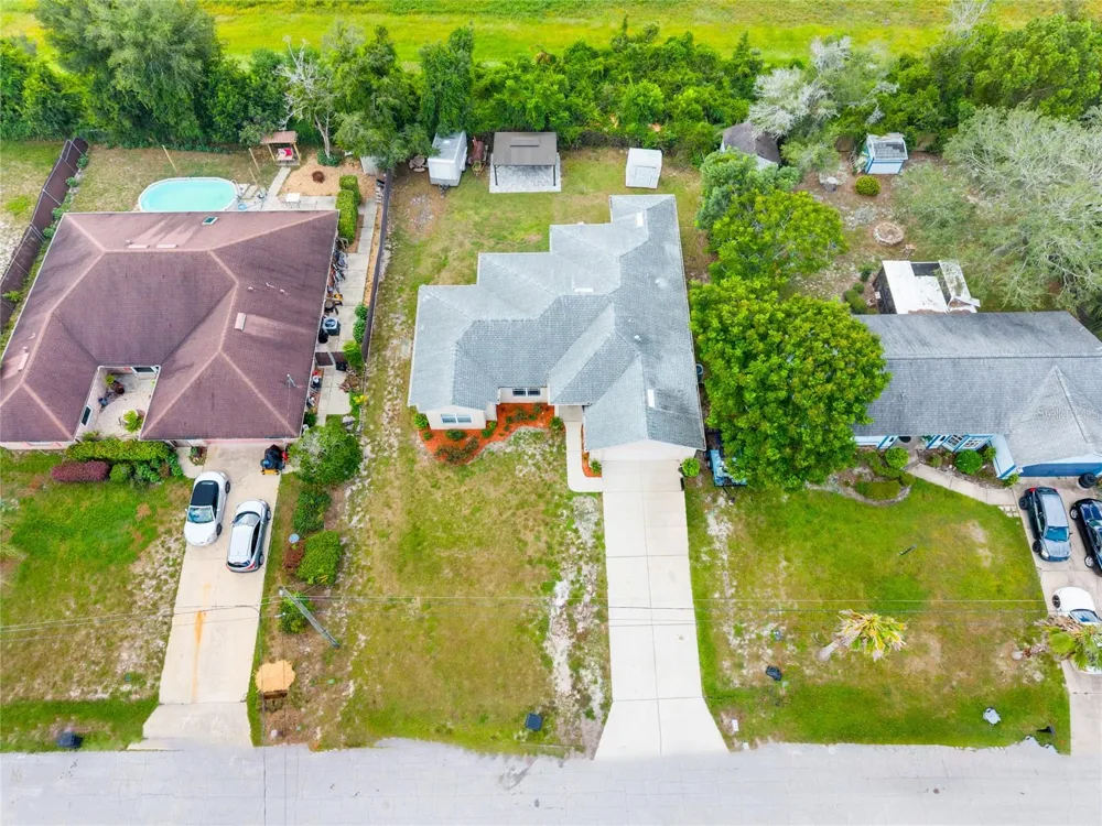2086 S PARKTON DRIVE Deltona, FL 32725