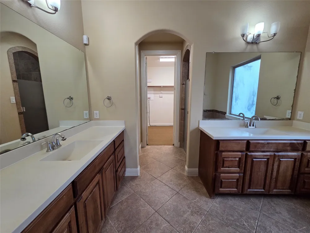 146 Rolling Fork Bend Irving, TX 75039