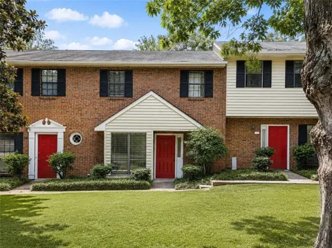 1130 Jamestowne Trail