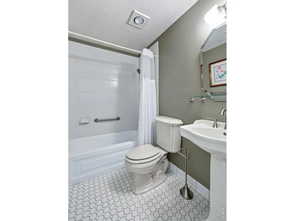 1239 Harrison Court Boulder, CO 80303