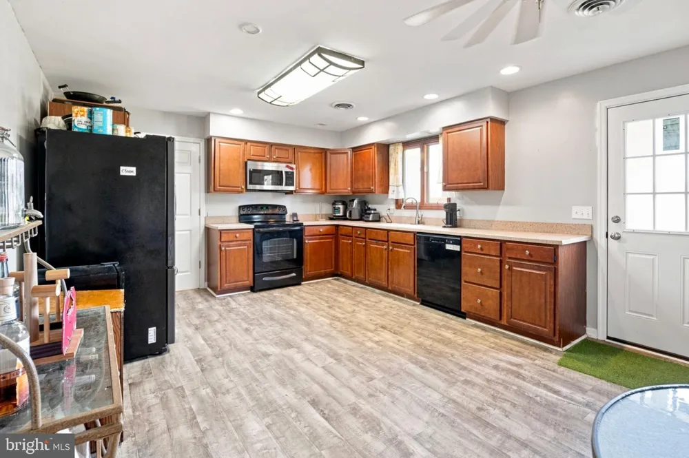 24185 TAYLORS TRL TRAIL Mardela Springs, MD 21837