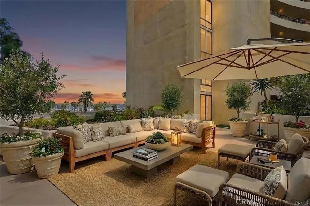 4337 Marina City Dr #149 Marina del Rey, CA 90292