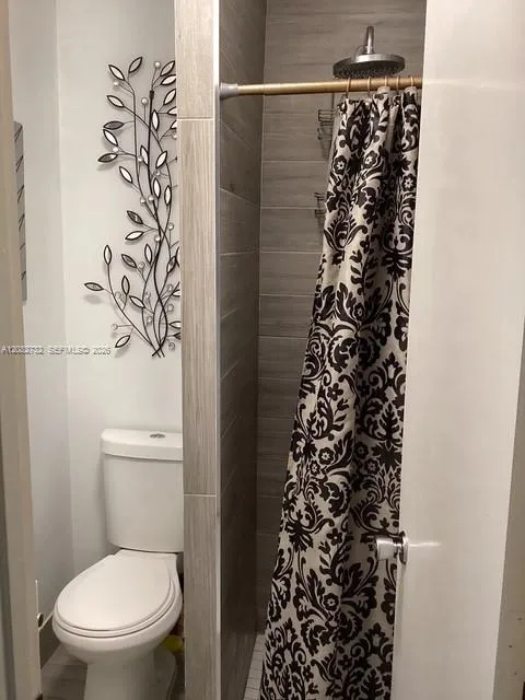 4915 NW 47th Ter Tamarac, FL 33319