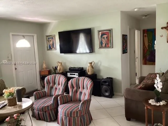 4915 NW 47th Ter Tamarac, FL 33319