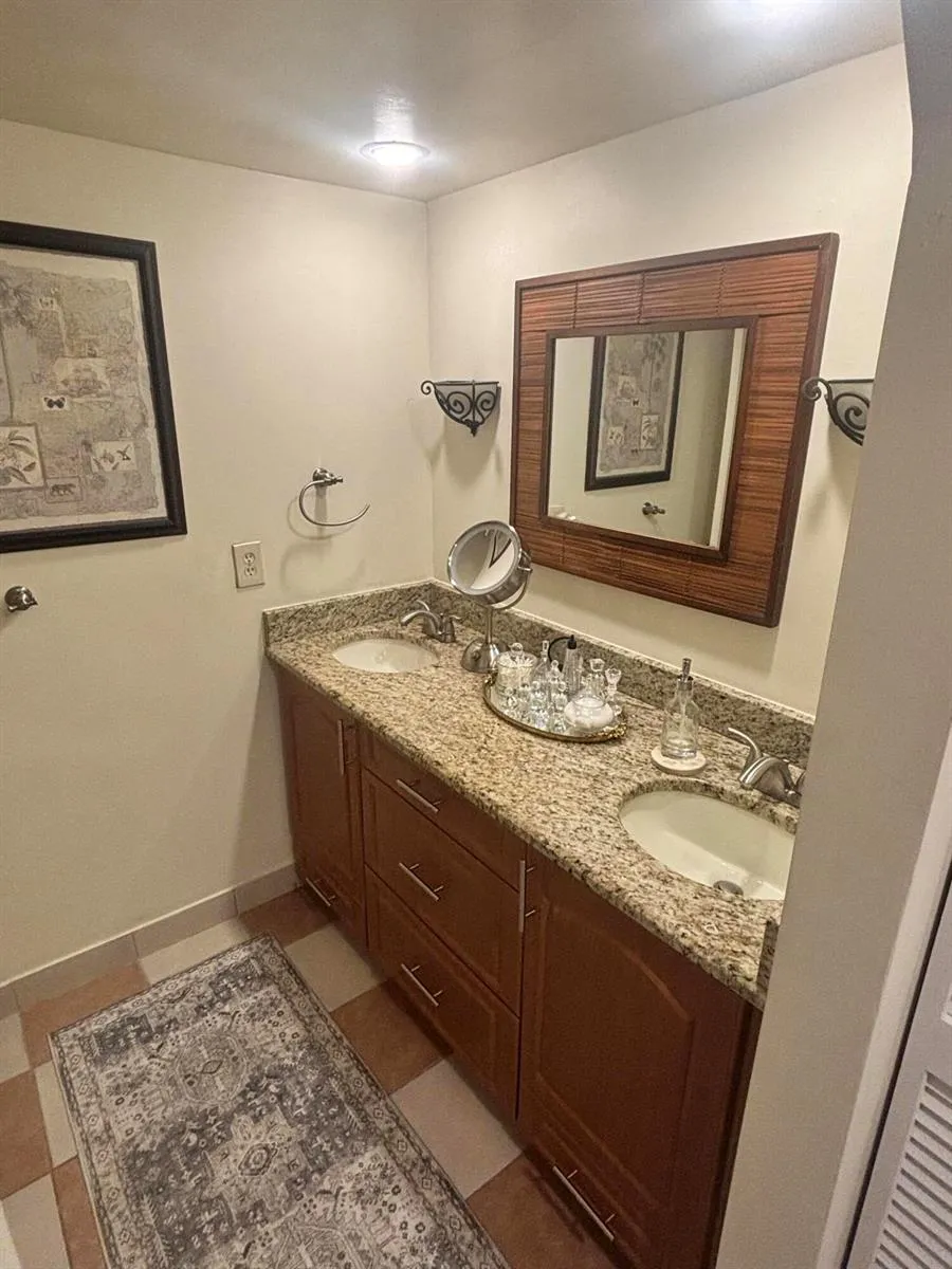 113 W LAKE ARBOR DRIVE Palm Springs, FL 33461