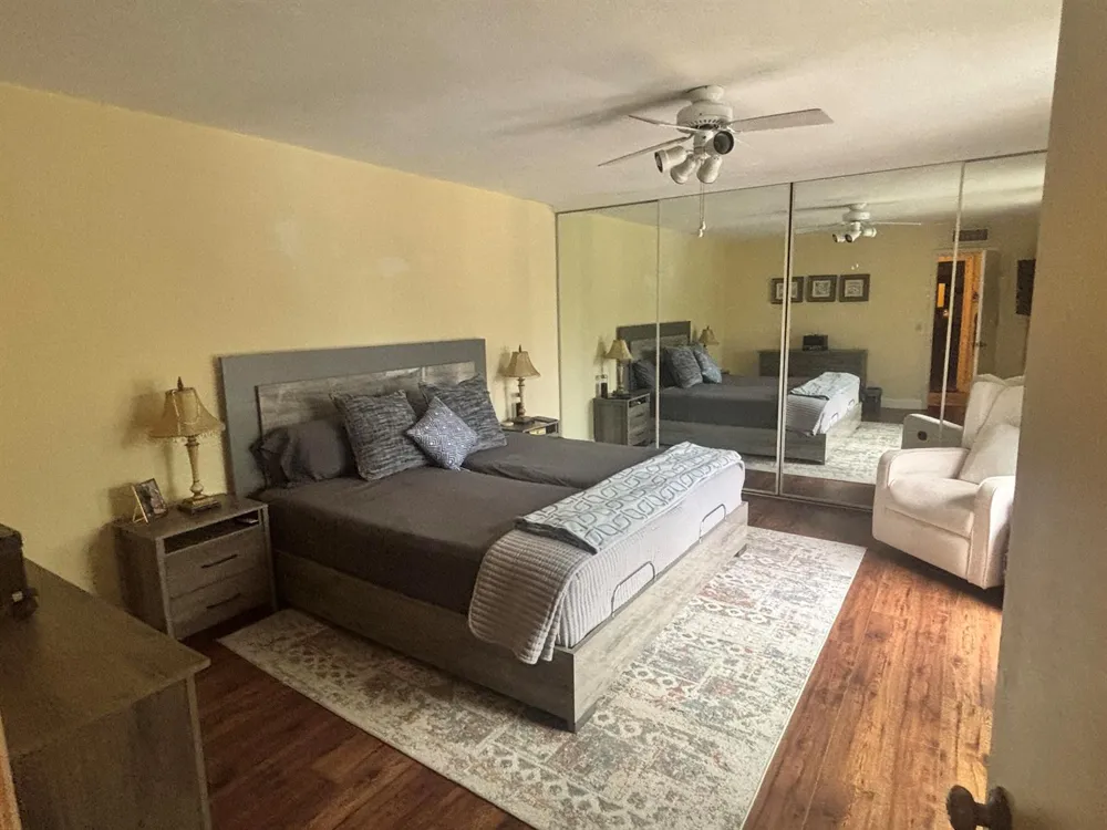113 W LAKE ARBOR DRIVE Palm Springs, FL 33461