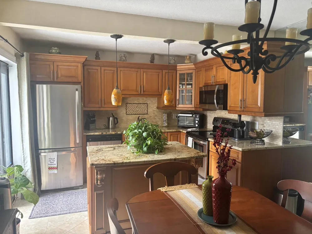 113 W LAKE ARBOR DRIVE Palm Springs, FL 33461