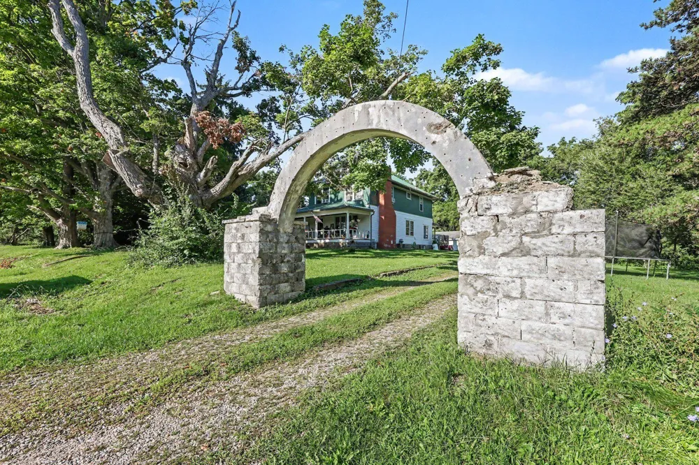 10590 Waldron Road Somerset Township, MI 49249