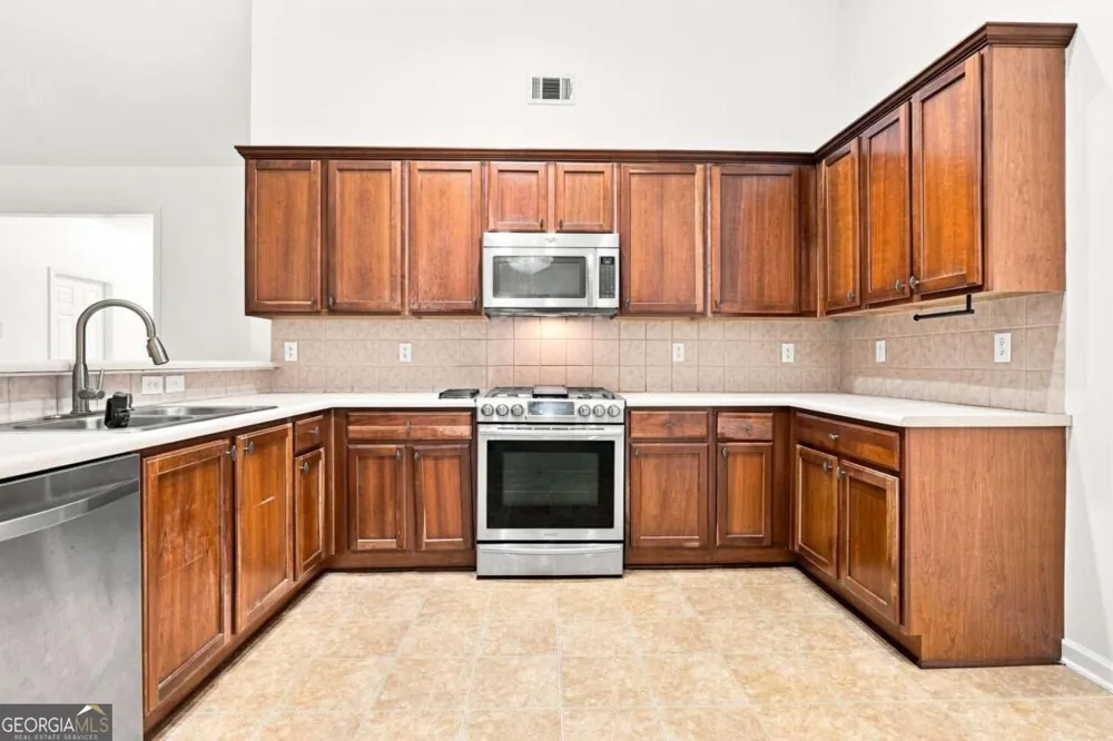 3870 Amberleigh TRCE Gainesville, GA 30507