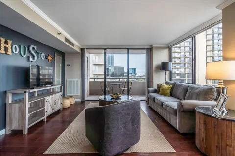 3525 Sage Road #1009