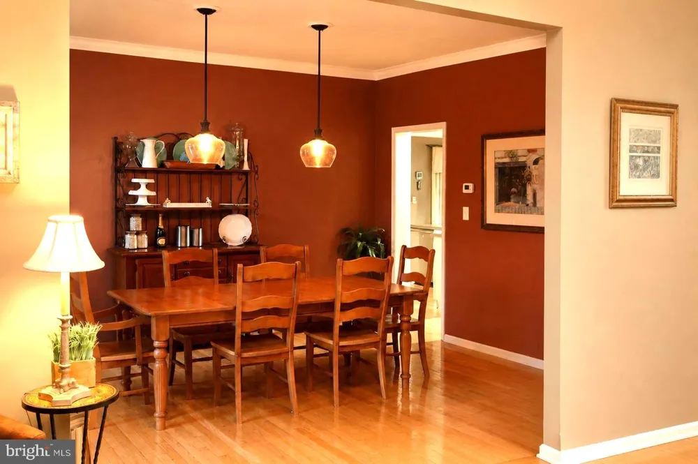 12 BROCKTON Ringoes, NJ 08551