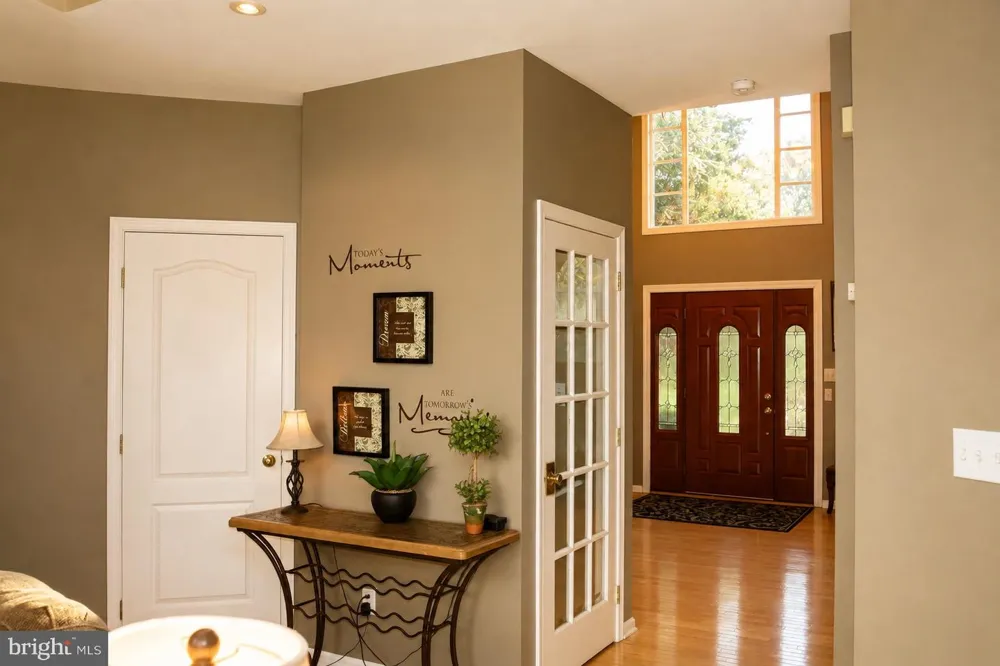 12 BROCKTON Ringoes, NJ 08551