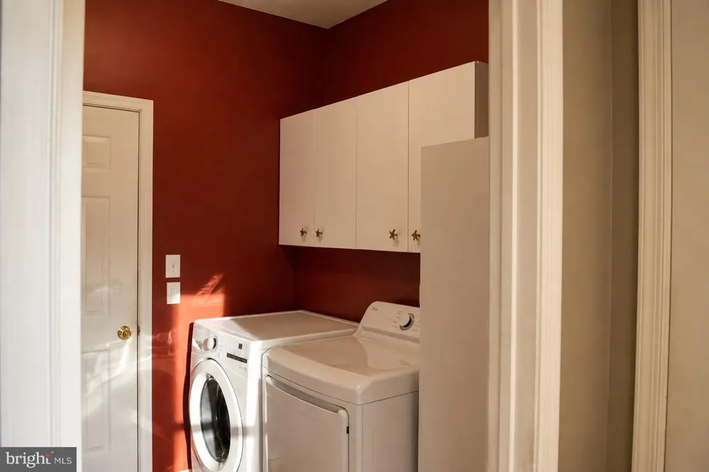 12 BROCKTON Ringoes, NJ 08551