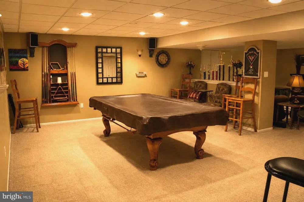 12 BROCKTON Ringoes, NJ 08551