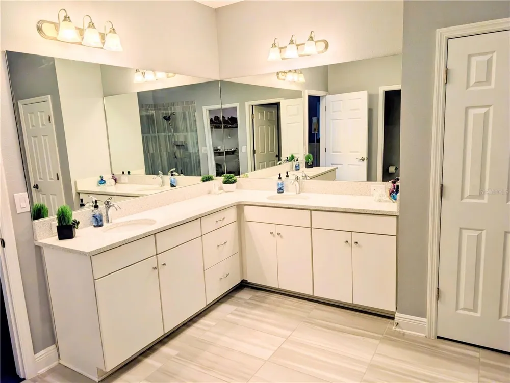 4844 ANTRIM DRIVE Sarasota, FL 34240