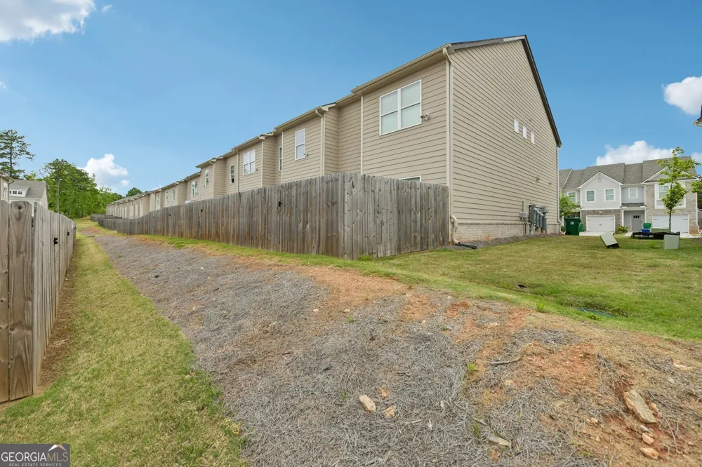 5811 Calle Vista DR Lithonia, GA 30058