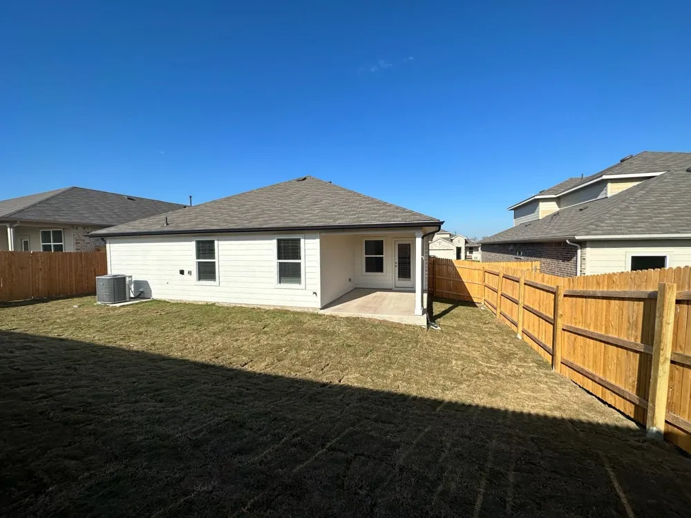 113 BRIGGS LANE San Marcos, TX 78666
