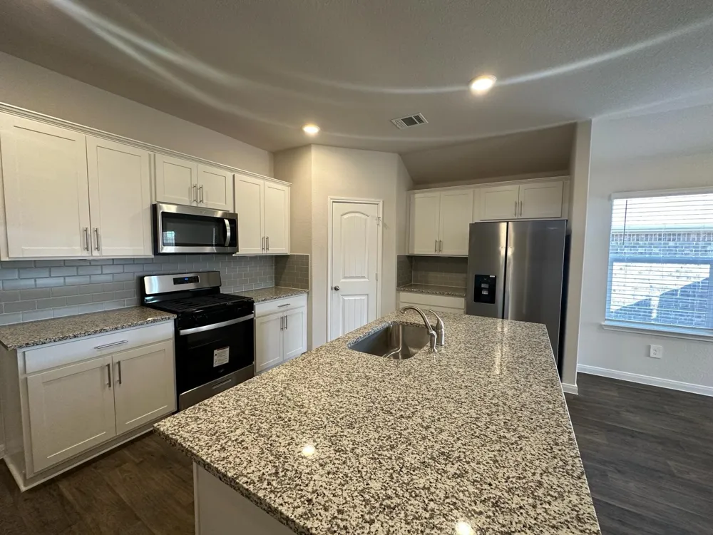 113 BRIGGS LANE San Marcos, TX 78666