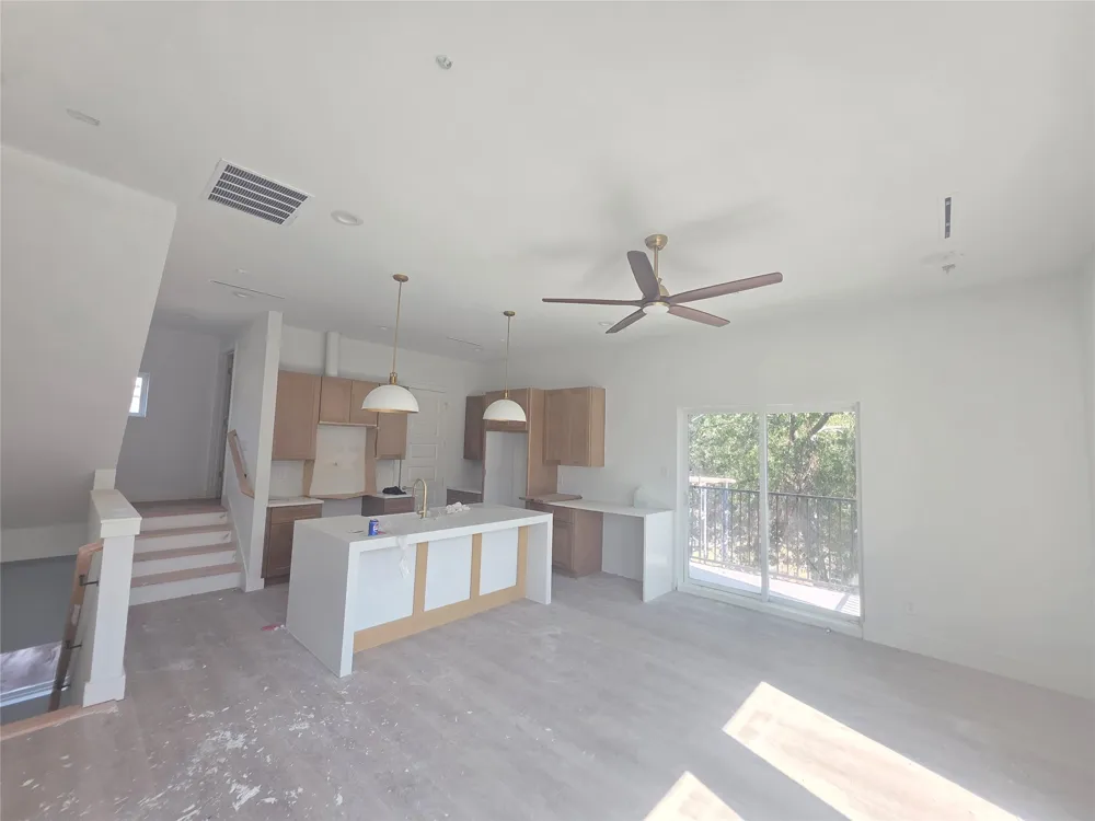 2514 Lucas Drive #101 Dallas, TX 75219
