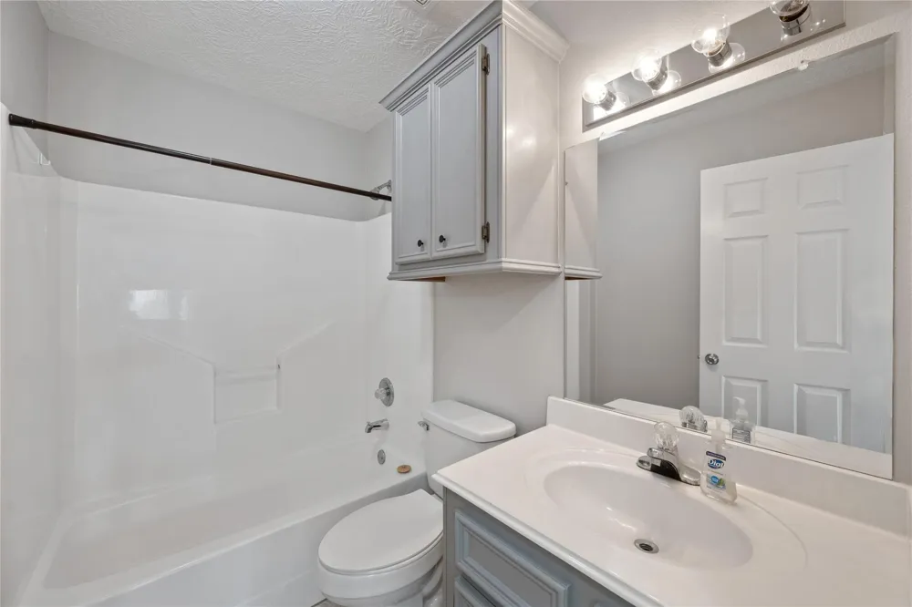 4019 Fm 565 Road Baytown, TX 77523