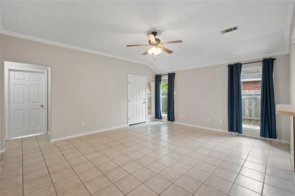 4019 Fm 565 Road Baytown, TX 77523