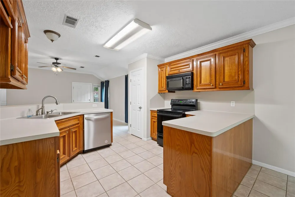 4019 Fm 565 Road Baytown, TX 77523