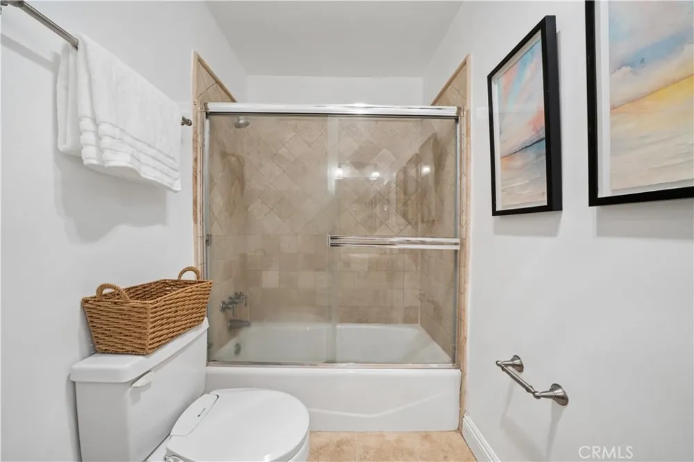 11816 Gorham #113 Los Angeles, CA 90049