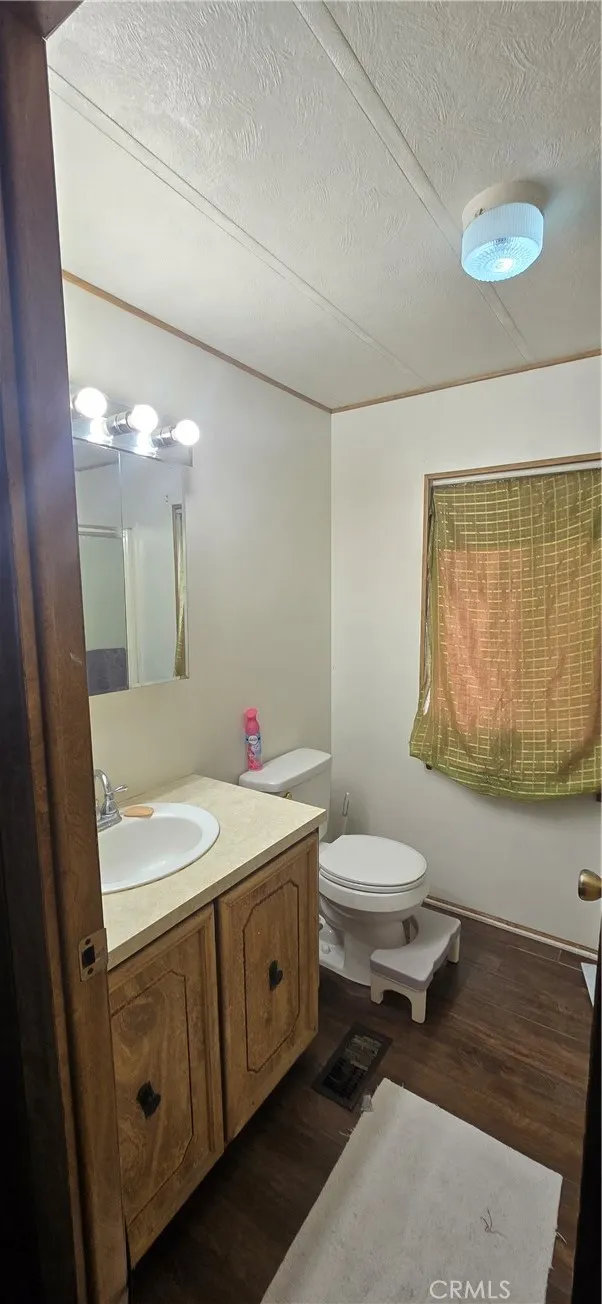 21001 Plummer #21 Chatsworth, CA 91311