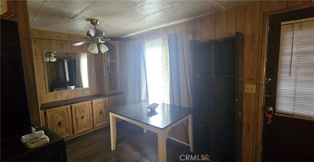 21001 Plummer #21 Chatsworth, CA 91311
