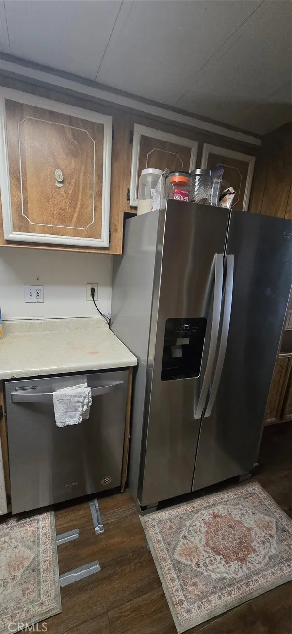 21001 Plummer #21 Chatsworth, CA 91311
