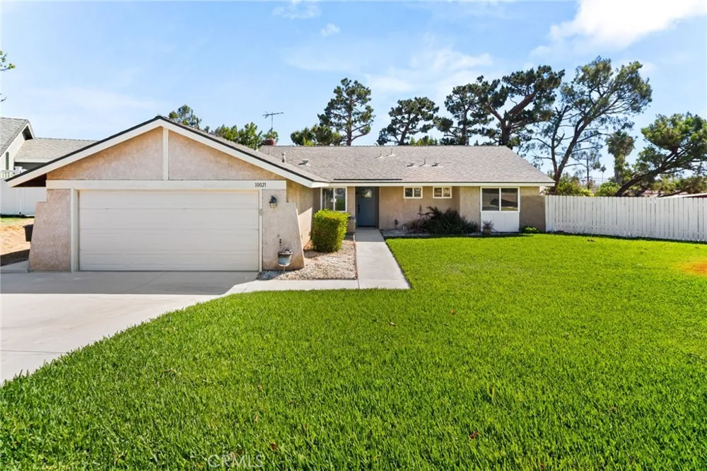 10021 Diamond Head Riverside, CA 92503