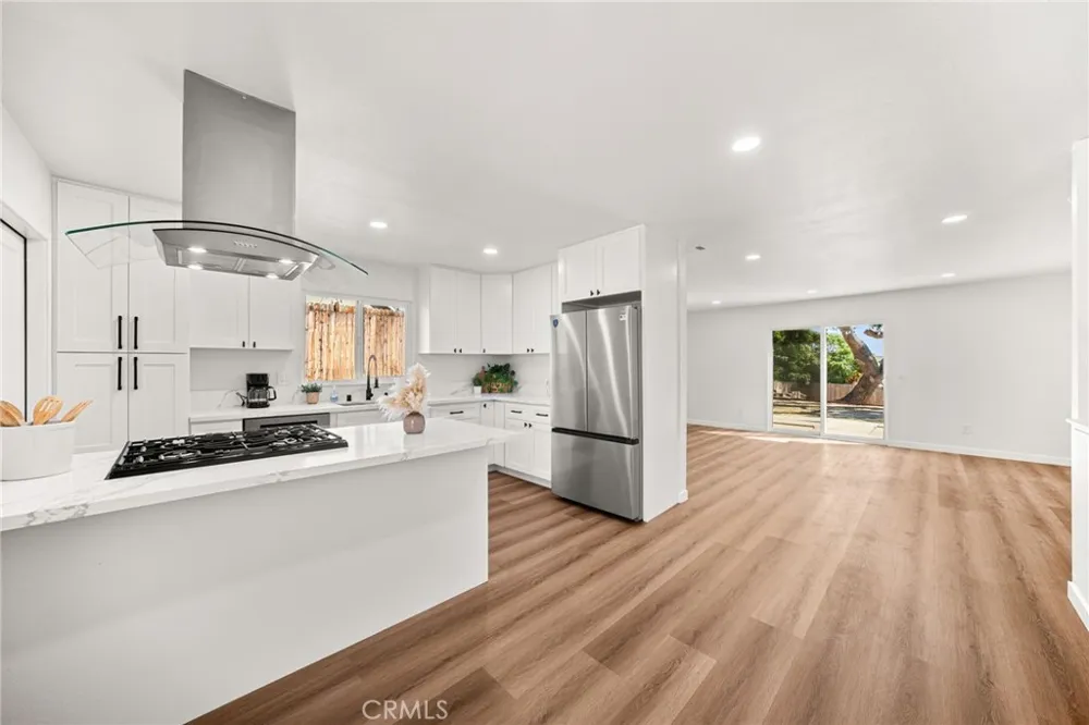 10021 Diamond Head Riverside, CA 92503