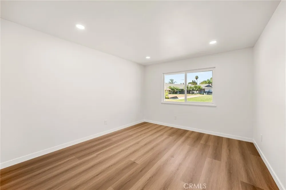 10021 Diamond Head Riverside, CA 92503