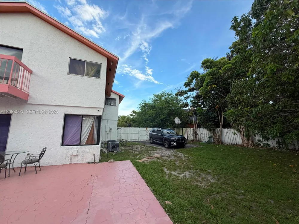 633 NE 204th Ln #633 Miami, FL 33179