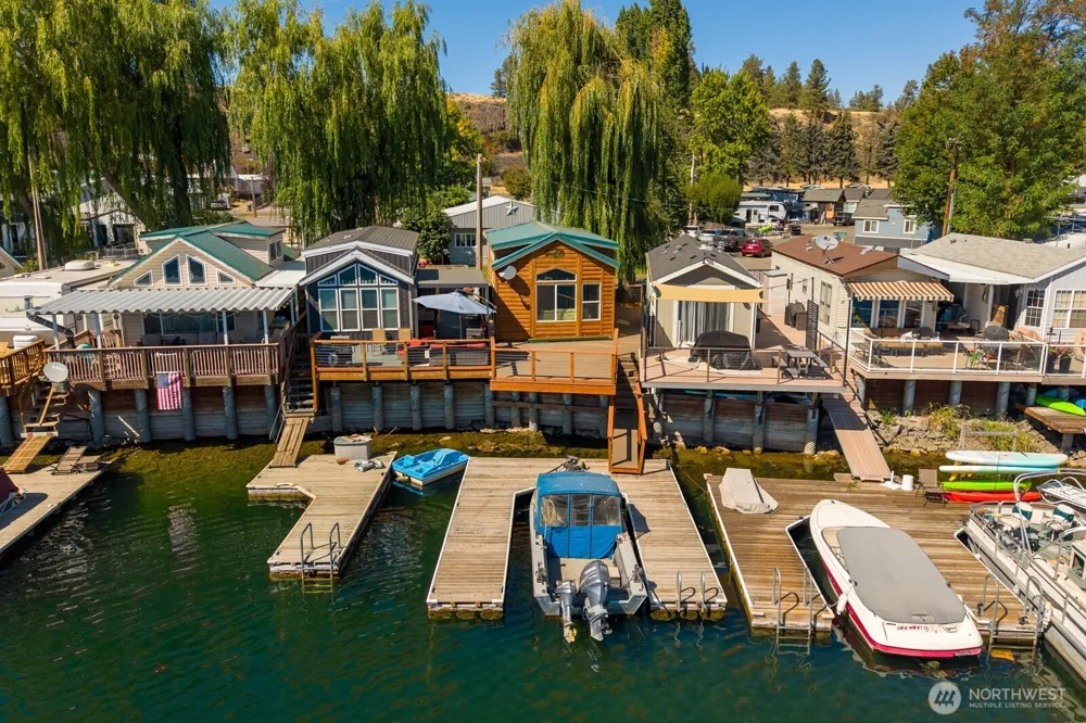 18617 W Williams Lake Road Road #35B Cheney, WA 99004