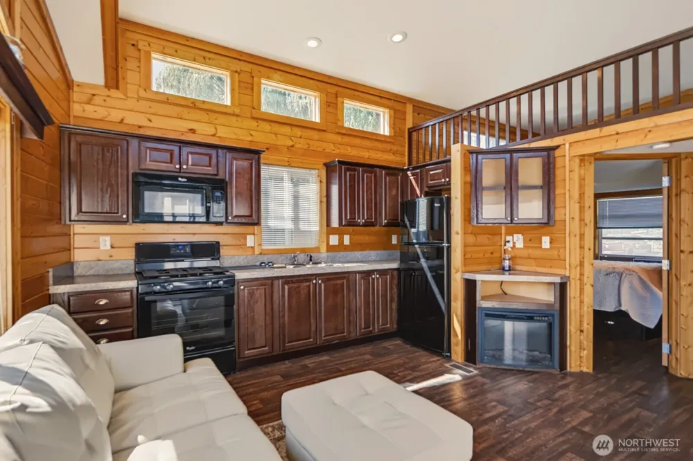18617 W Williams Lake Road Road #35B Cheney, WA 99004