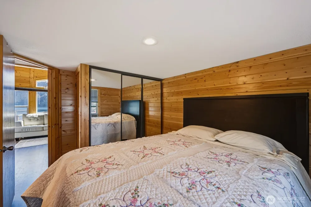 18617 W Williams Lake Road Road #35B Cheney, WA 99004