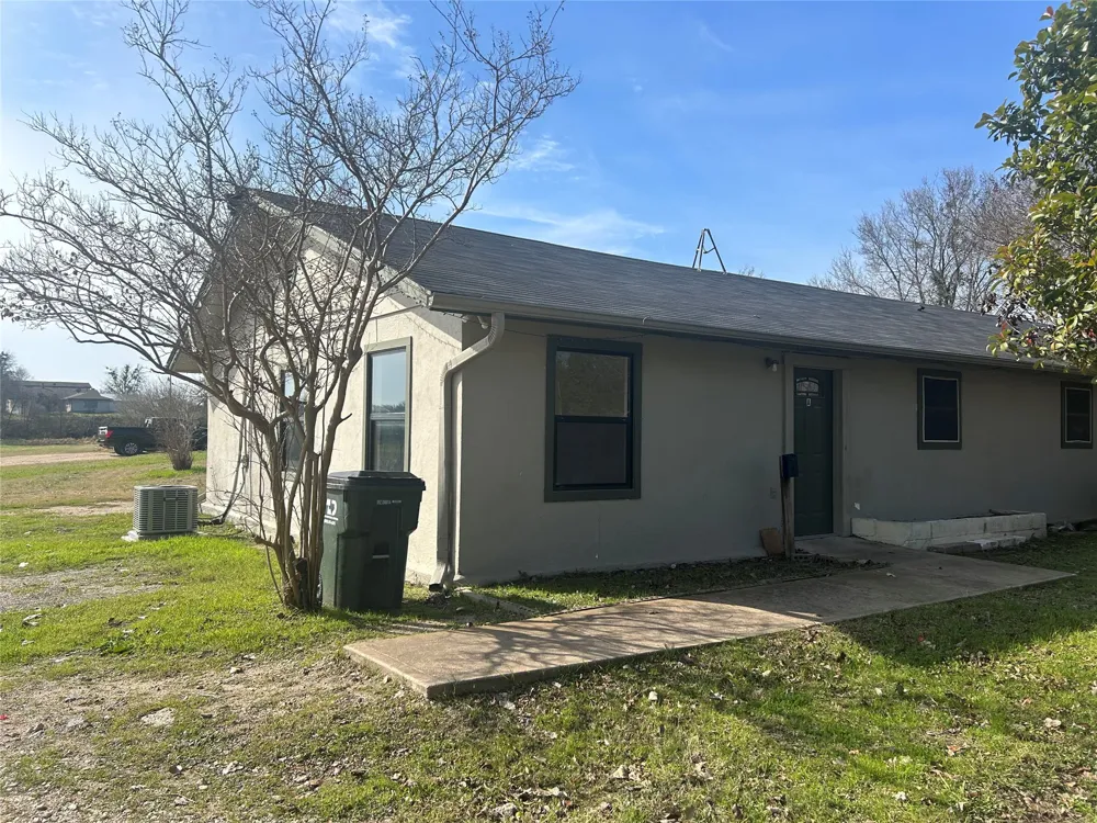 4806 Navarro Creek Road #A Del Valle, TX 78617