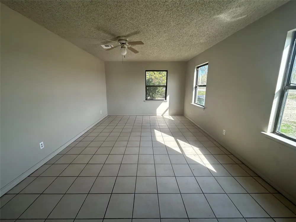 4806 Navarro Creek Road #A Del Valle, TX 78617