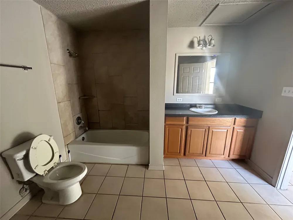 4806 Navarro Creek Road #A Del Valle, TX 78617